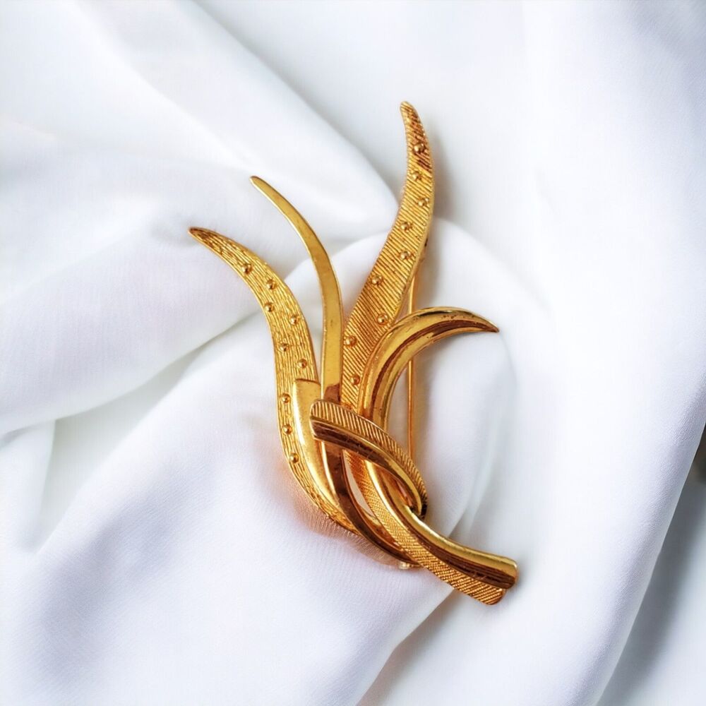 24K Gold Plated Brooch Pin Textured